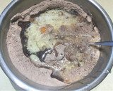 Foto del paso 2 de la receta: BUDÍN DE CHOCOLATE RELLENO DE DULCE DE LECHE 🍫🍰