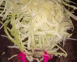 Foto del paso 1 de la receta: FIDEOS DISTINTOS🔥 De zucchini y pollo❤