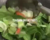 Foto langkah ke 2 dari resep Tumisan sayur part 5.