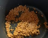 A picture of step 2 of Ginger & Mango Cheese Cake.