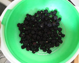 Foto del paso 2 de la receta: Batido de moras y plátano