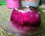 Foto langkah ke 7 dari resep Puding Naga Susu.