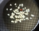 Foto del paso 1 de la receta: Spaghettis con gambas