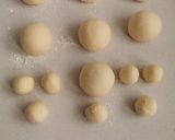 A picture of step 6 of Coffee butter buns.