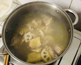 Hình bước làm 4 của món Canh gà hầm củ sen