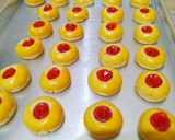 Foto langkah ke 8 dari resep Strawberry Thumbprint Cookies.