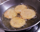 चटपटी मठरी (Chatpati mathri recipe in Hindi) रेसिपी चरण 3 फोटो