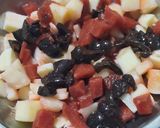 Foto del paso 2 de la receta: Para días de calor, palmitos, remolacha y olivas negras con salsa golf