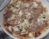 Foto langkah ke 5 dari resep Pizza Roti Susu Teflon.