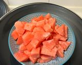 Foto langkah ke 1 dari resep Two Ways Semangka: Slushie dan Es Loli/Popsicle Semangka (No Gula).