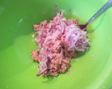 A picture of step 3 of Colorful and Refreshing Red Onion Salad.