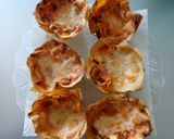 A picture of step 5 of Lasagne muffins.