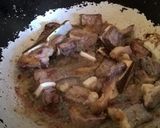 Foto del paso 3 de la receta: Marucha con cebolla caramelizada con salsa de Soja!