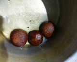 A picture of step 6 of Biscuits Gulabjamun.
