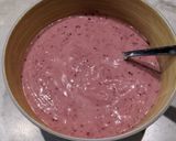 A picture of step 1 of Fresh Strawberry and blueberry yoghurt breakfast smoothie bowl.