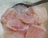 Foto langkah ke 1 dari resep Sop ikan dori.