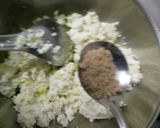 A picture of step 5 of Paneer paratha.