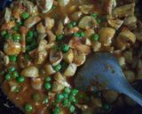 मशरूम मटर (mushroom matar recipe in Hindi) रेसिपी चरण 2 फोटो