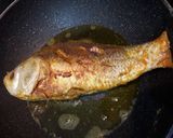 A picture of step 3 of Whole fish fry.