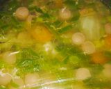 Foto langkah ke 3 dari resep Sayur sop sosis simple.