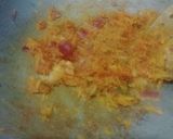 A picture of step 3 of Onion Paratha.