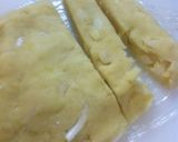 A picture of step 3 of Fried Crispy Mashed Potatoes with Onion.