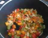 Foto del paso 2 de la receta Muslitos de pollo en salsa con patatas a mi manera 💠🍴