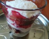 Foto del passaggio 3 della ricetta Semifreddo in bicchiere alle more