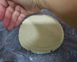 Foto del paso 2 de la receta: Arepa de huevo colombiana