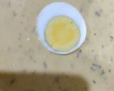 A picture of step 3 of Egg Pakoras.