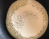 Une image de l'étape 2 de Baghrir (crêpes milles trous).