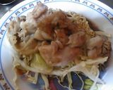 A picture of step 3 of Easy in the Microwave! Sake Steamed Chicken with Umeboshi and Shiso Leaves.