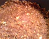 A picture of step 2 of Creamy strawberry swirl cheesecake.