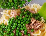 # 24 04 08  "Munch a konyhámból" tonhalfilé, tészta, zöldborsó, reszelt citromhéj recept fázis 3 fotója