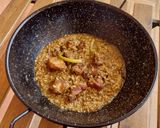Foto del paso 9 de la receta: Arroz con costillas, ajos tiernos y ceps