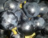A picture of step 1 of Sig's Homemade Black Grape Jelly.