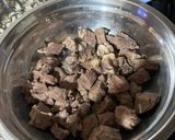 Foto del paso 2 de la receta: Guiso de Lentejas con Carne y Chorizo