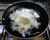 Foto del paso 2 de la receta: Patatas de guarnición con huevos y jamón