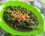 Foto langkah ke 4 dari resep Tumis Bayam Bawang Putih.