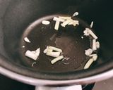 Hình bước làm 3 của món 🌱 Canh Chua Bắp Chuối & Nấm Chay (Vegan)