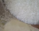 A picture of step 2 of Dry fruit lassi.