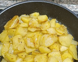 Foto del paso 3 de la receta: Tortilla de cebolla caramelizada y butifarró de ceba (morcilla de cebolla)