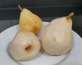 Foto del paso 1 de la receta: Peras al vino tinto