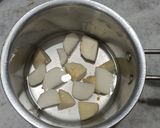 A picture of step 1 of Turnip Pear Soup.