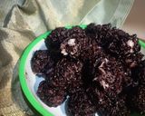 Foto langkah ke 7 dari resep Bola Ketan Hitam Kukus.