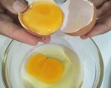 Foto langkah ke 4 dari resep Menu Sarapan - Roti isi Kornet dan Telur.
