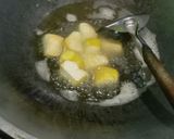 Foto langkah ke 2 dari resep Tumis Tahu caisin wijen.