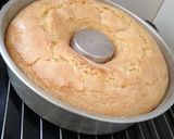 Foto del paso 5 de la receta: Mi bizcochuelo con toque crunchy arriba!