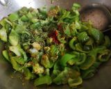 A picture of step 3 of Simla Mirchi sabji.
