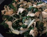 Foto del paso 8 de la receta: Filete de pollo con espinacas